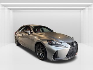 2017 Lexus IS
