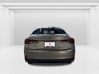 2017 Lexus IS