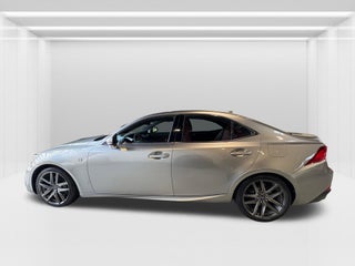 2017 Lexus IS