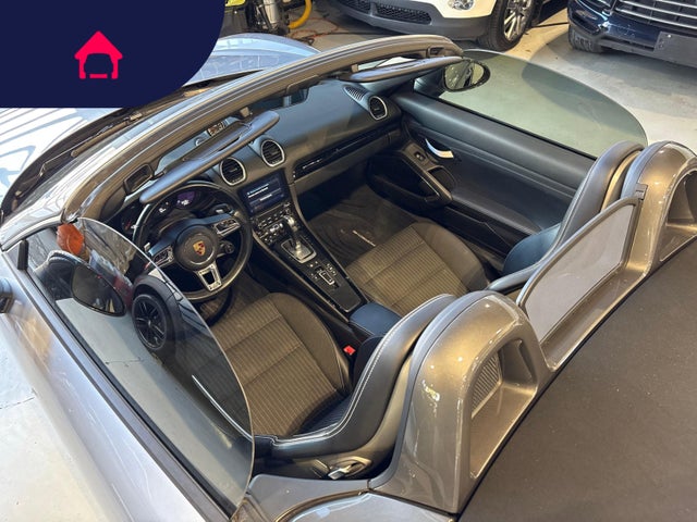 2021 Porsche 718 Boxster