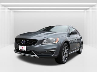 2017 Volvo V60 Cross Country