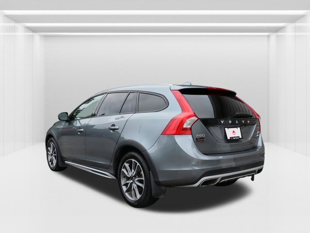 2017 Volvo V60 Cross Country