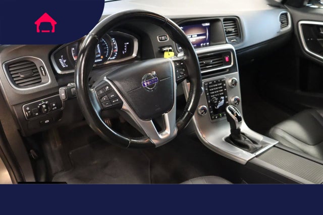 2017 Volvo V60 Cross Country
