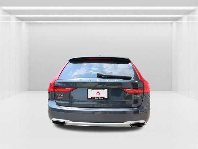2019 Volvo V90 Cross Country