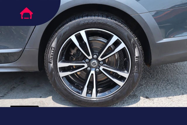 2019 Volvo V90 Cross Country