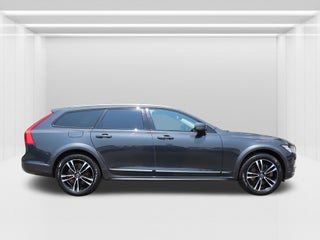 2019 Volvo V90 Cross Country