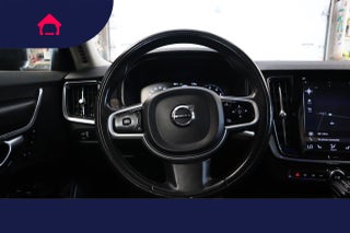 2019 Volvo V90 Cross Country