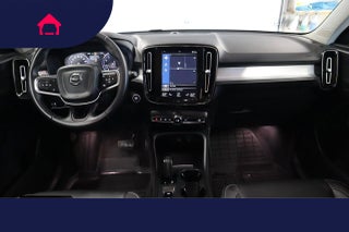 2021 Volvo XC40