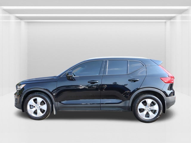 2021 Volvo XC40