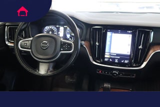 2022 Volvo S60