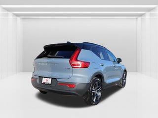 2021 Volvo XC40