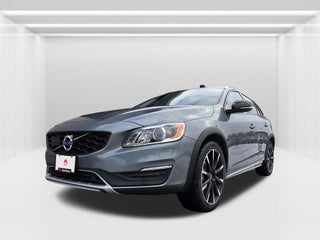 2018 Volvo V60 Cross Country