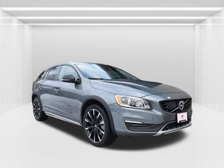 2018 Volvo V60 Cross Country