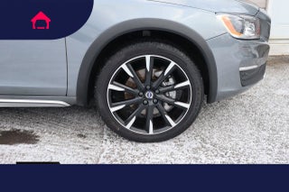 2018 Volvo V60 Cross Country