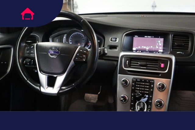 2018 Volvo V60 Cross Country