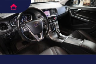 2018 Volvo V60 Cross Country