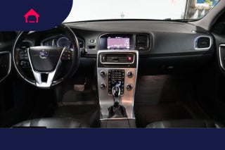 2018 Volvo V60 Cross Country