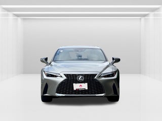 2022 Lexus IS
