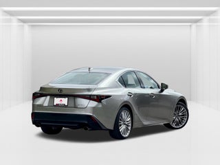 2022 Lexus IS