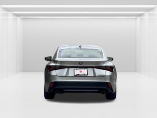 2022 Lexus IS