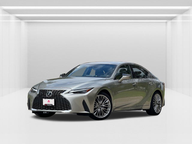 2022 Lexus IS