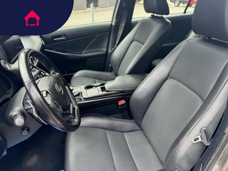 2022 Lexus IS