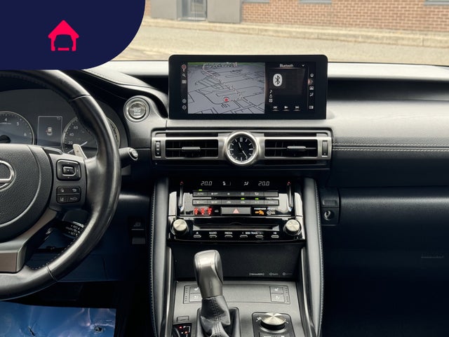 2022 Lexus IS