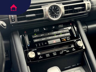 2022 Lexus IS