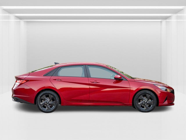 2022 Hyundai Elantra