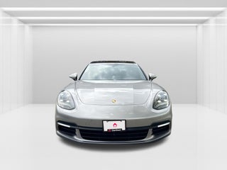 2018 Porsche Panamera