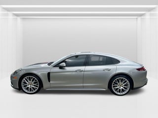 2018 Porsche Panamera