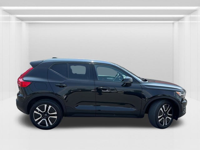 2020 Volvo XC40