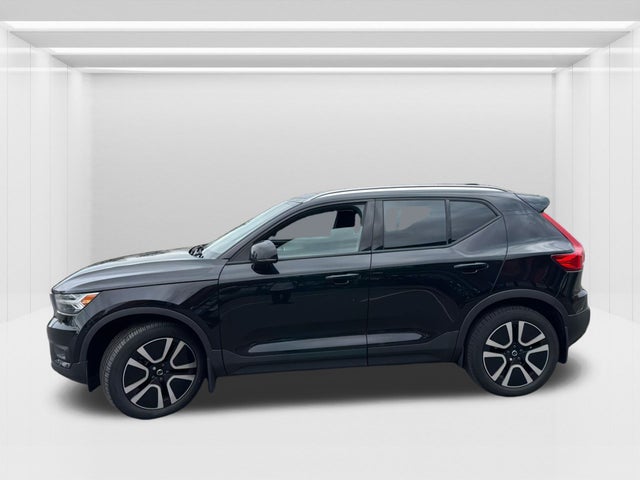 2021 Volvo XC40