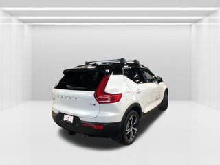 2022 Volvo XC40