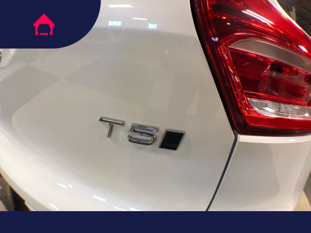 2022 Volvo XC40