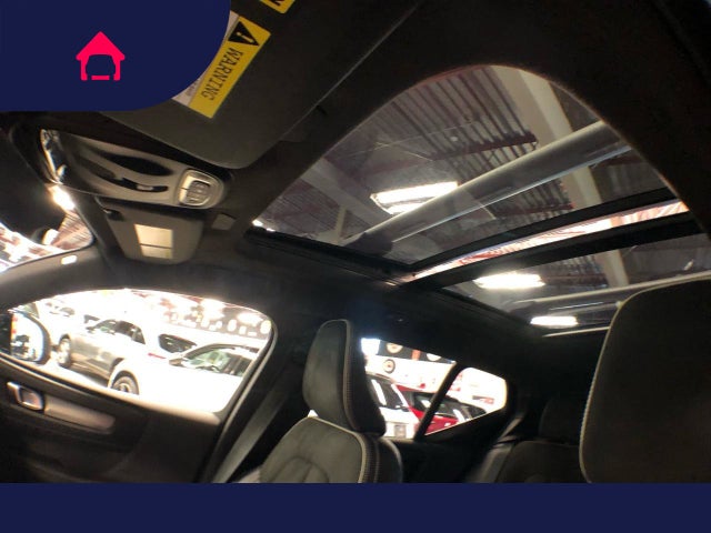 2022 Volvo XC40