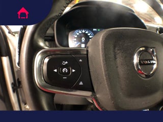2022 Volvo XC40