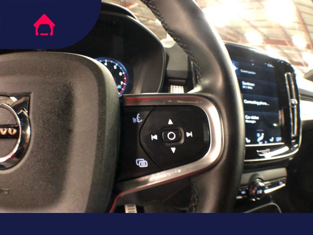 2022 Volvo XC40