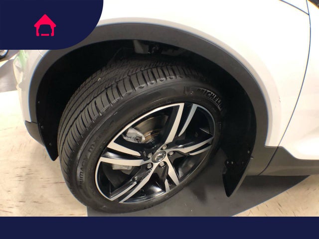 2022 Volvo XC40