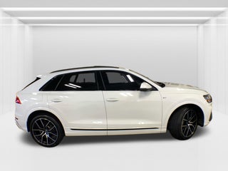 2021 Audi Q8