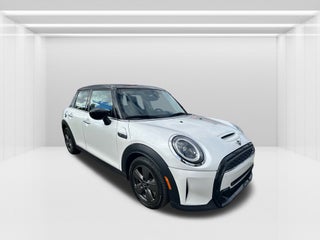 2024 MINI Hardtop 4 Door