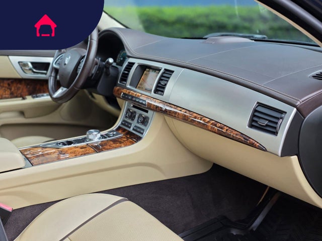 2015 Jaguar XF