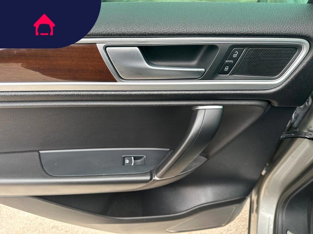 2016 Volkswagen Touareg