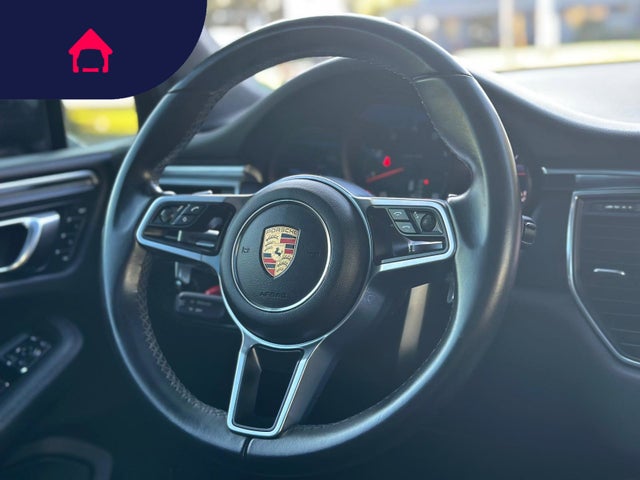 2017 Porsche Macan