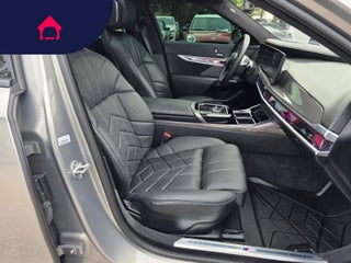 2023 BMW i7