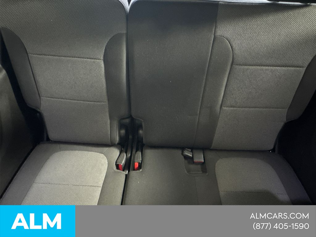 Used 2023 Summit White Chevrolet LT Cloth image 62