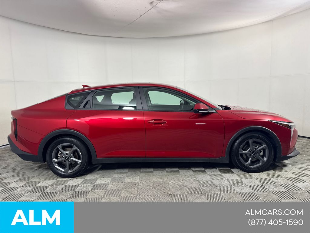 2025 Kia K4 LXS - Photo 43