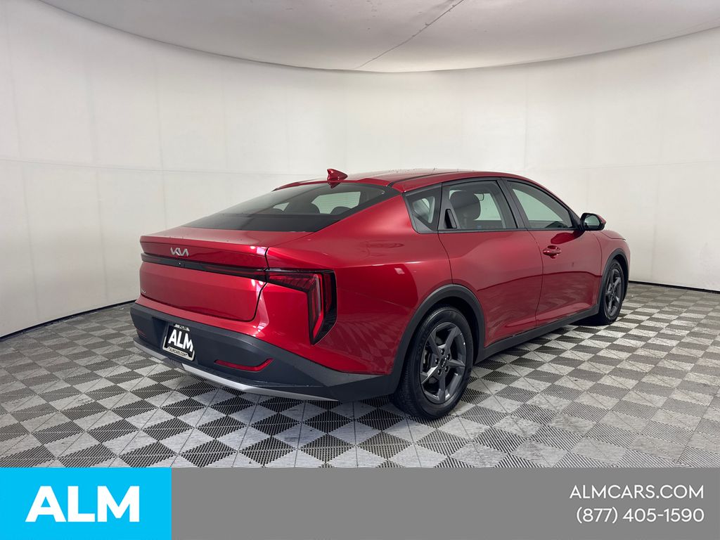 2025 Kia K4 LXS - Photo 42