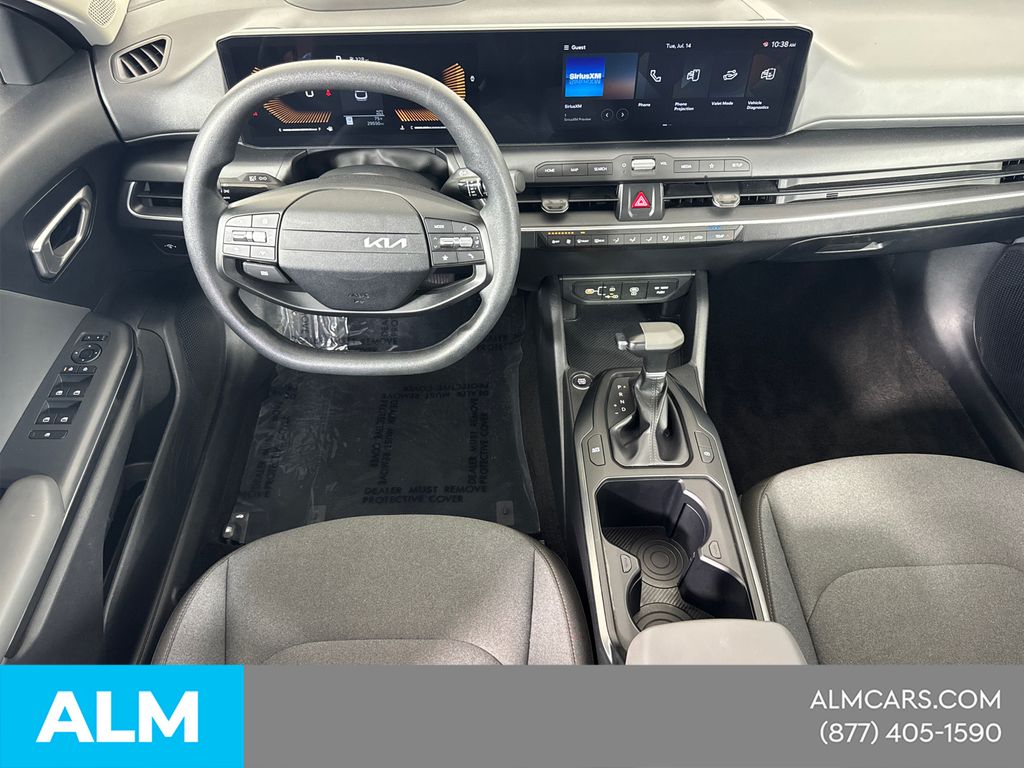 2025 Kia K4 LXS - Photo 61