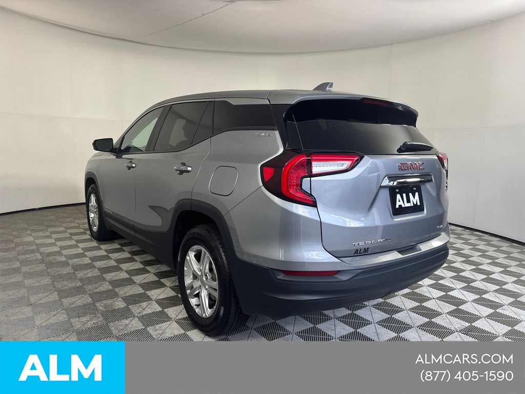 Used 2024 Sterling Metallic GMC SLE image 40